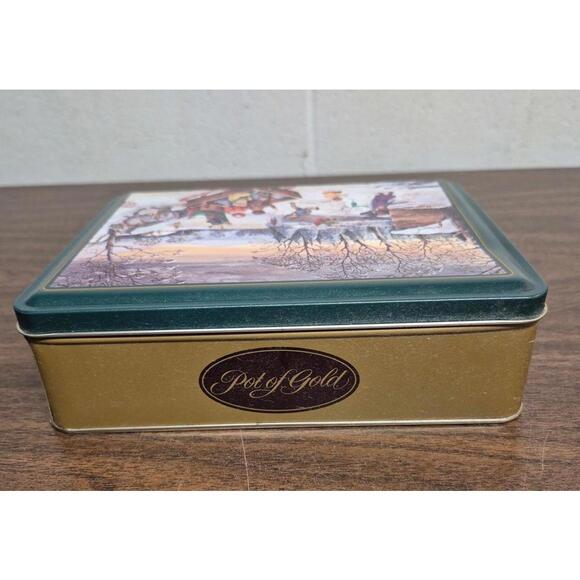 Pot of Gold Vintage Candy Tin with Winter Scene - Picture 5 of 7
